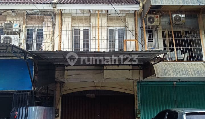 Dijual murah ruko 3 lantai di taman palem lestari,harga bs nego.