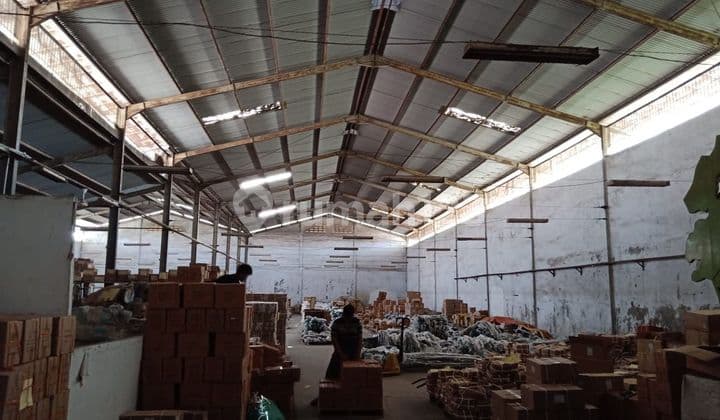 Dijual Gudang Di Tegal alur 2457m2,harga nego,lokasi strategis.