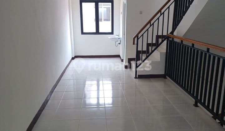 For Sale Cheap New 3-Story Shop House in Kalideres Negotiable Price Good Location