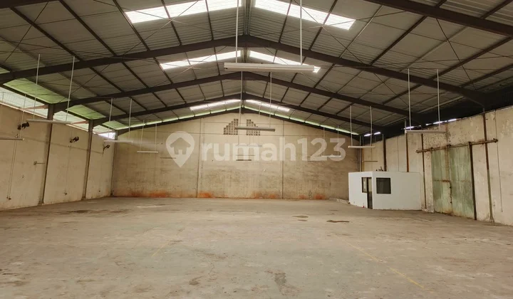 Disewakan Gudang 1000m2 Di Daan Mogot Lokasi Strategis Harga Nego