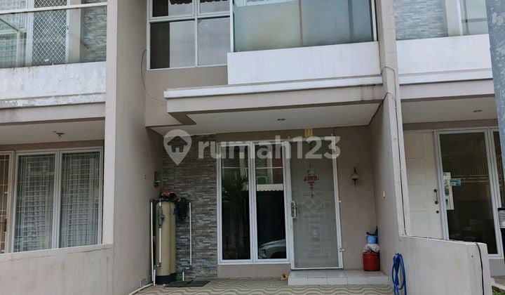 Dijual Rumah 2 Lantai di Palm Blossom Lokasi Strategis Harga Nego