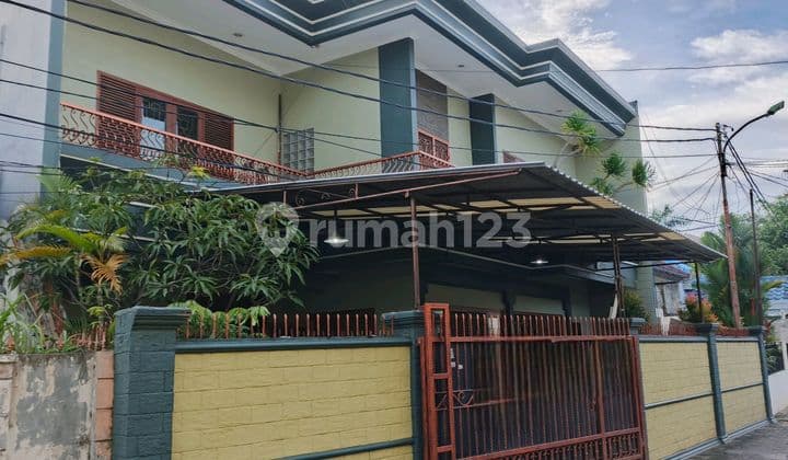 For Sale Luxury 2.5-Story House in Citra Garden 2, Prime Location, Negotiable
