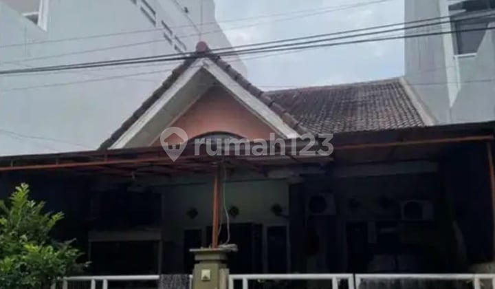 Dijual Rumah 180m2 Di Taman Royal Harga Nego Lokasi Strategis