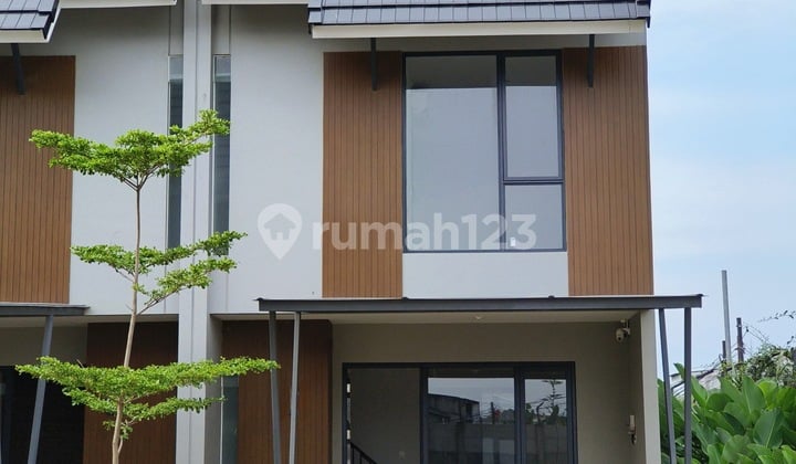 For Sale New 2-Story House in Citra Garden, Strategic Location, Negotiable