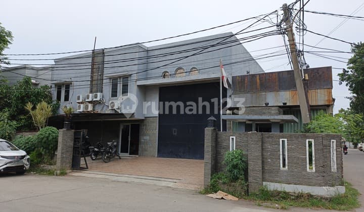 Cheap Sale Office + Warehouse Land Area 735m2 at Bandara Mas Negotiable