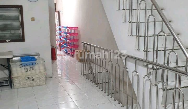 Teluk Gong 2.5-Story House Already Renovated