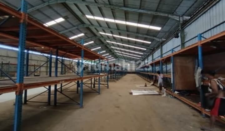 Cheap Warehouse for Rent in Curug, Tangerang