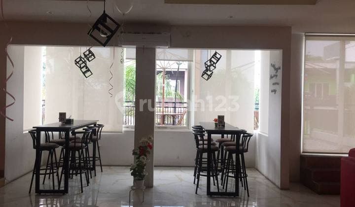 Disewakan Ruko Bagus Strategis 2 lantai di KH Mukmin Sidoarjo