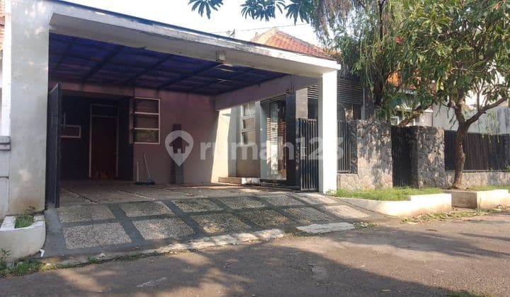 Dijual Rumah Luas Siap Huni di Wisma Medokan Selatan Rungkut