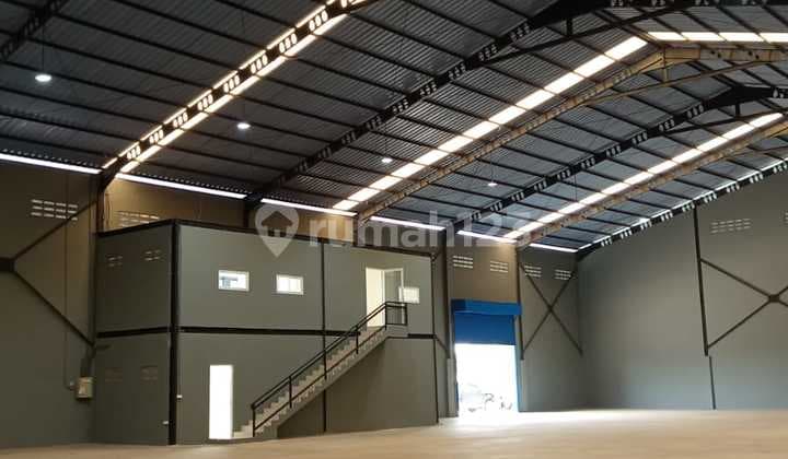 Dijual Gudang Siap Pakai di Kawasan Industri Mekar Jaya Sepatan Tangerang. Akses Jalan Lebar