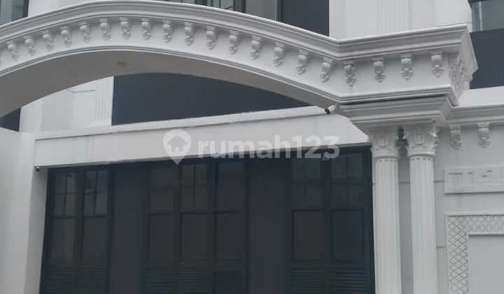 For Sale Fast American Classic Spacious House with Pool in Pondok Pinang Gb-17844