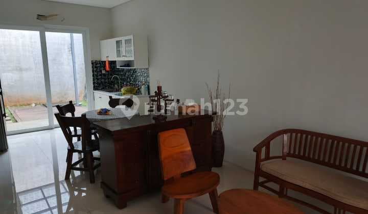 Rumah Strategis Dekat Stasiun dan Mal di Sawah Lama Ciputat Lr-18126