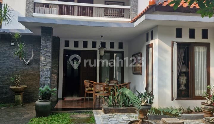 Rumah Luas 7 Kamar di Maleo Bintaro untuk Keluarga Besar Gb-17861