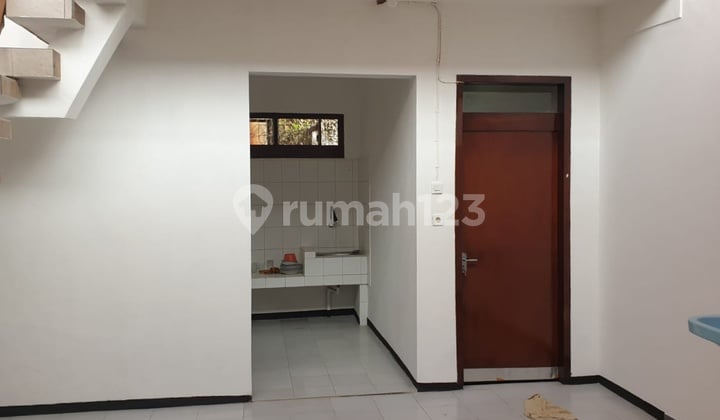 Minimalist Residence in Kembar Baru Regol Housing, Bandung - Quick Sale Price Drop (Best Investment)