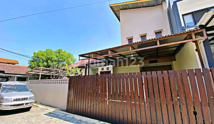 Hunian Premium Full Furnished di Taman Kopo Indah 2 - Turun Harga Jual Cepat ( Good Invest )