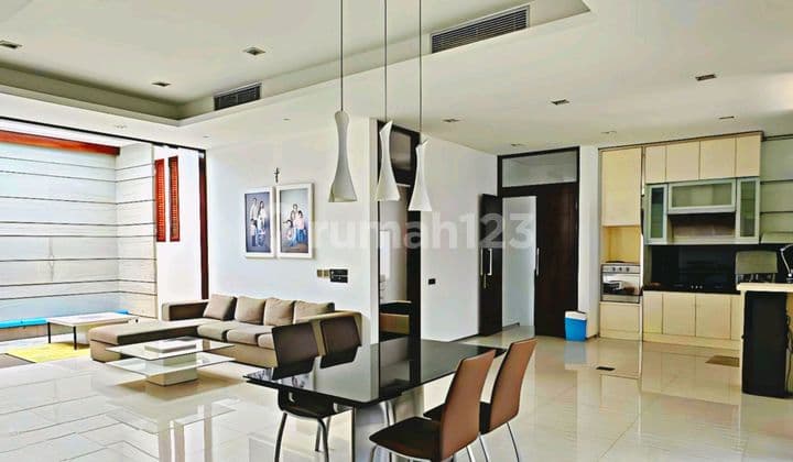 Sayap Riau Dago - Minimalis Modern 2 Lantai Semi Furnish Siap Huni