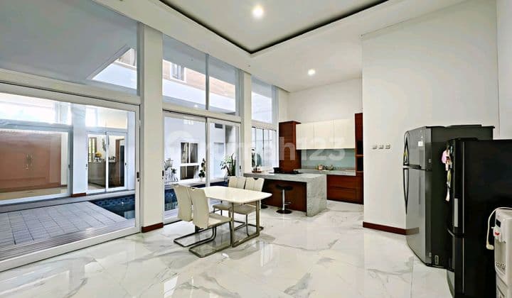 Perumahan Setraduta Residence - Minimalis Modern 2 Lantai Dengan Swimpool Siap Huni ( Harga Nego )