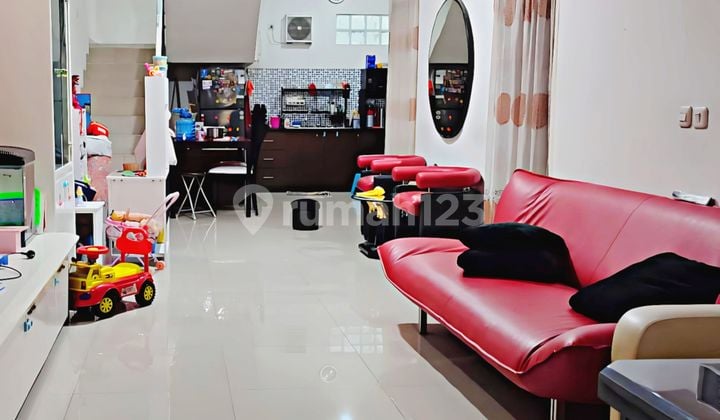 Hollis Indah Park - Minimalist Hommy Building Ready to Occupy - Price Drop Quick Sale (Negotiable Price)