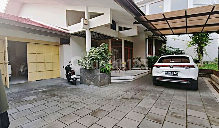 Ciumbuleuit Bandung Housing - 2-Story Minimalist with Mountain View (Negotiable Price)