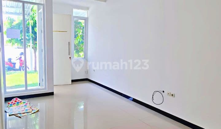Taman Kopo Indah 5 - Bangunan Bagus Siap Huni - Turun Harga Jual Cepat ( Good Invest )