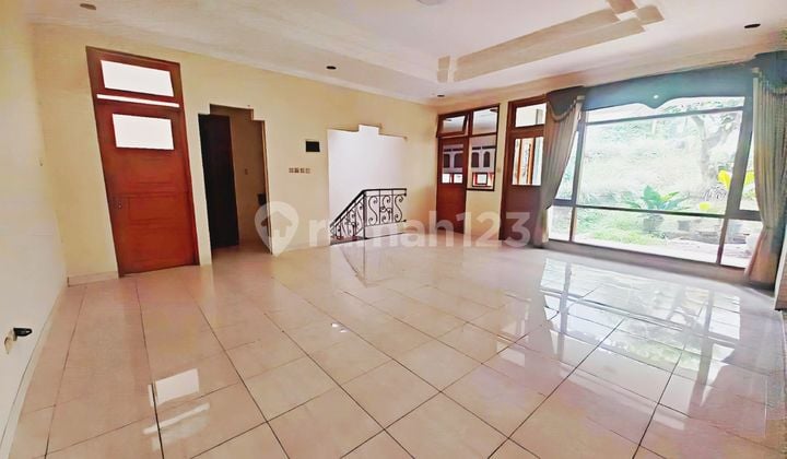 Parahyangan Rumah Villa - Bangunan Bagus Taman Depan & Belakang Siap Huni - Turun Harga Jual Cepat (good Invest)