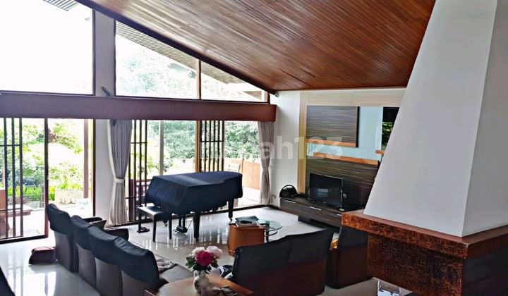 Hunian Eksklusif Berlahan Luas di Budisari Sayap Setiabudi Bandung - Turun Harga Jual Cepat ( Best Invest )