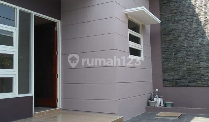 Disewakan Rumah Siap Huni di Puri Anjasmoro Blok L
