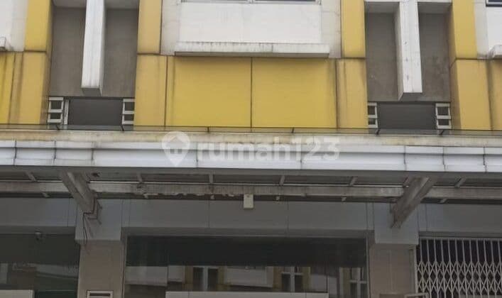Ruko 3 Lantai Strategis di Komplek Ruko Emerald Summarecon Bekasi