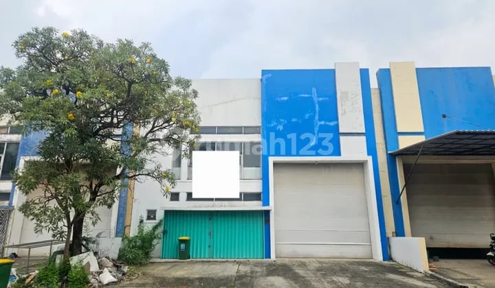 Gudang Siap Pakai Di Kawasan Pergudangan Jaktim