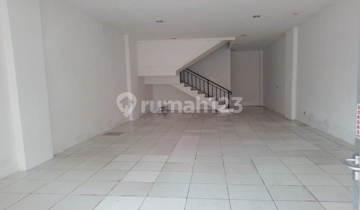 Ruko di Boulevard Elang Laut, Pantai Indah Kapuk