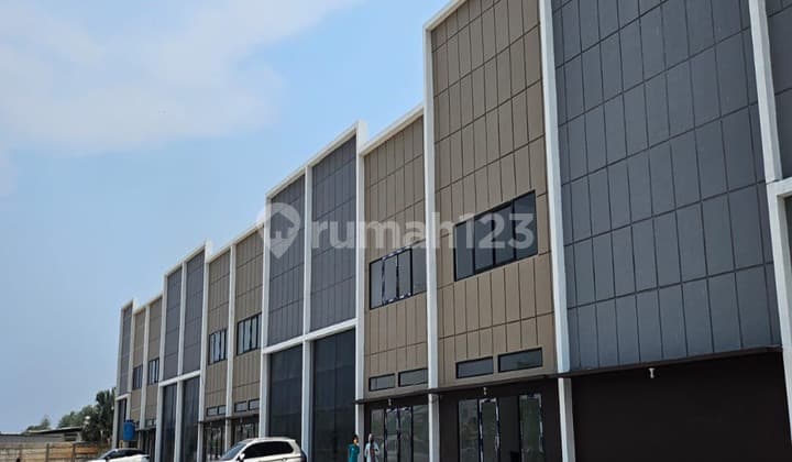 Brand New Warehouse in Kamal Business Center, Kapuk Kamal