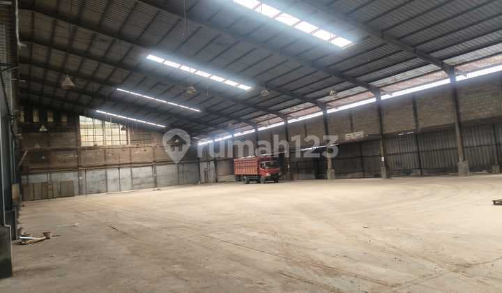 Disewakan Cepat Gudang Premium Sepatan Siap Pakai