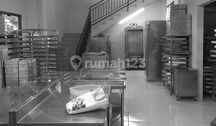 Dijual Cepat Gudang Kitchen Cipondoh Siap Pakai