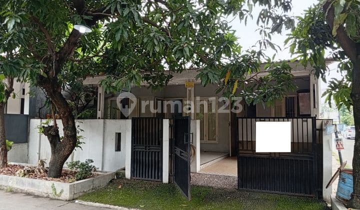 Rumah Strategis 15 menit ke Rumah Sakit St. Elisabeth Bekasi J-32915