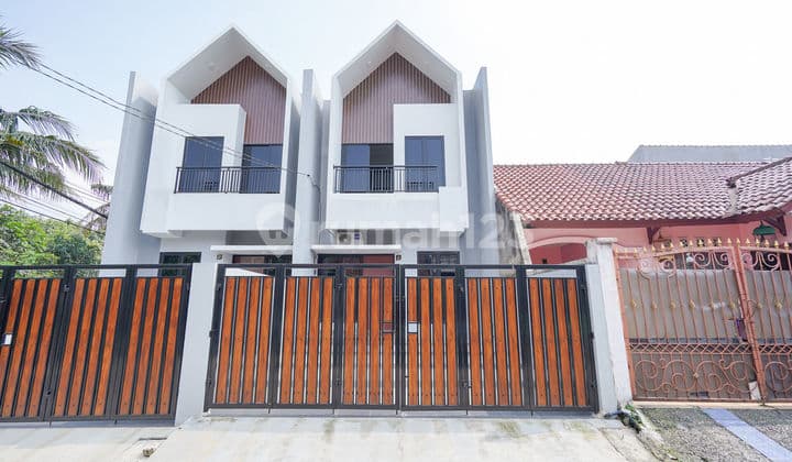 Rumah 2 Lt Hadap Selatan dekat Tol Jatiwarna Dibantu KPR J-37386