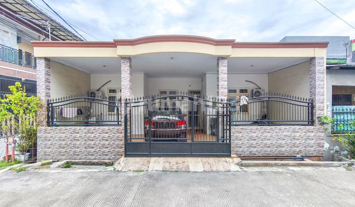 Rumah SHM Luas Hadap Timur 10 Menit ke Rs Sari Asih Cipondoh Siap KPR J-39281