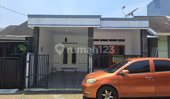Rumah Siap Huni Dekat Gerbang Tol Sentul 2 Dibantu KPR J-38067