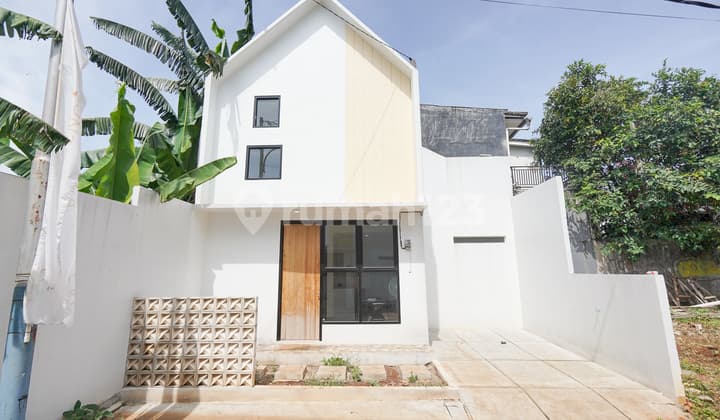 Rumah 2 LT SHM Dekat Plasa Cibubur Dibantu KPR J-35697