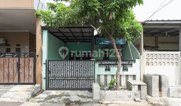 Rumah 10 Menit ke Plaza Taman Harapan Baru SHM Dibantu KPR J-31599