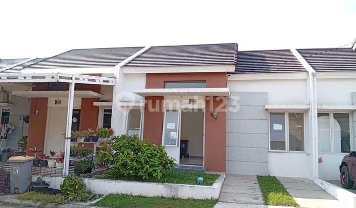 Minimalist House in Bekasi 10 Minutes to Tiara Hospital South Facing J34328