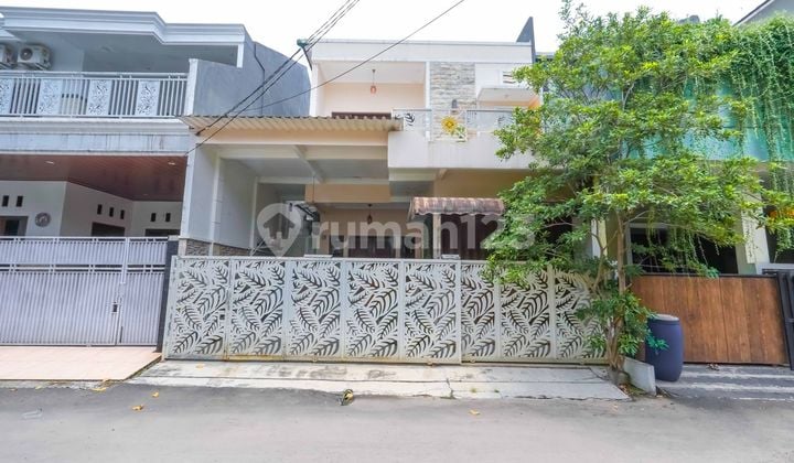 Rumah Luas 15 menit ke Gerbang Tol Kukusan 2 Hadap Utara J-36328