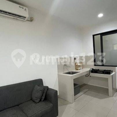 Disewakan Rumah UK 4,5x10 Furnished Pantai Indah Kapuk 2, Jakarta Utara