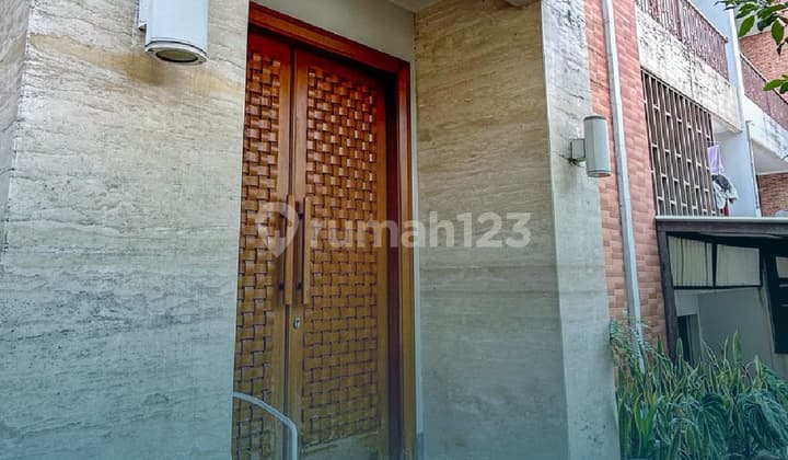 HOUSE FOR SALE CIPETE, DEKAT MRT, TERAWAT, DAN SIAP HUNI