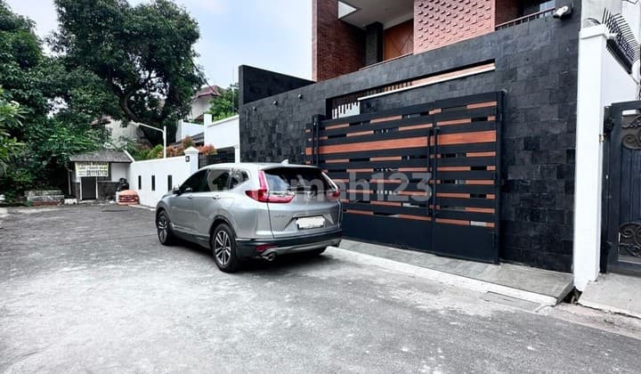 Cilandak Barat Brand New House Premium Interior Area Tenang Akses Mudah