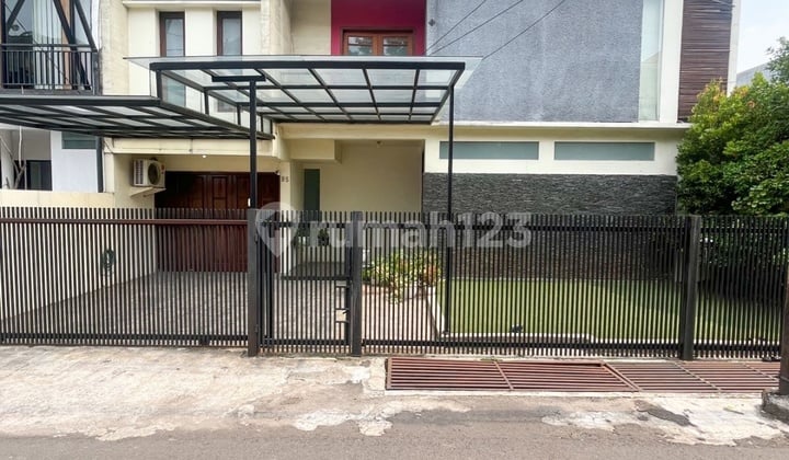 Rumah Cilandak Seberang Citos, Design Modern Siap Huni