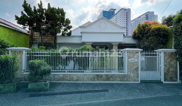 Rumah Siap Huni Di Dalam Komplek Kalibata Bebas Banjir