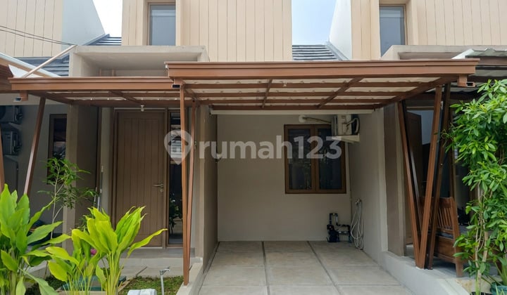 Dijual Rumah Siap Huni di Springhill, Bonus Ac & Canopy