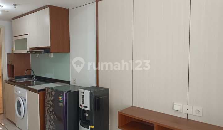 Dijual Unit Studio, Tower Avery, Furnished,Lantai Tinggi, Tinggal Bawa Koper (Sanny)