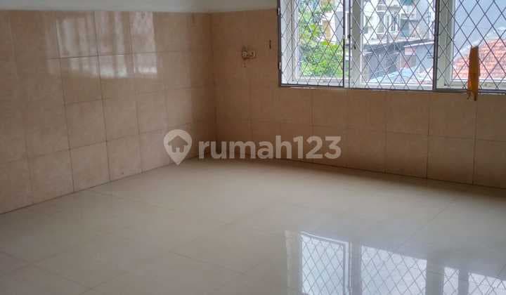 Dijual Rumah 4 Lantai Di Jalan Indraloka Jelambar Posisi Hook Bebas Banjir Bisa Dijadikan Kos Kosan