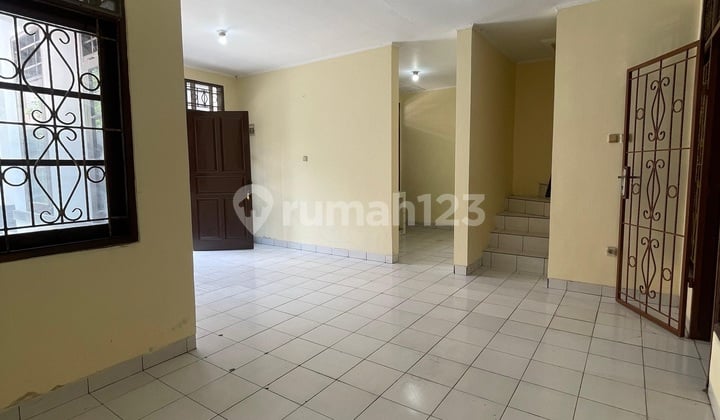 Dijual Rumah Di Taman Palem Lestari Ukuran 8x15 Lokasi Strategis